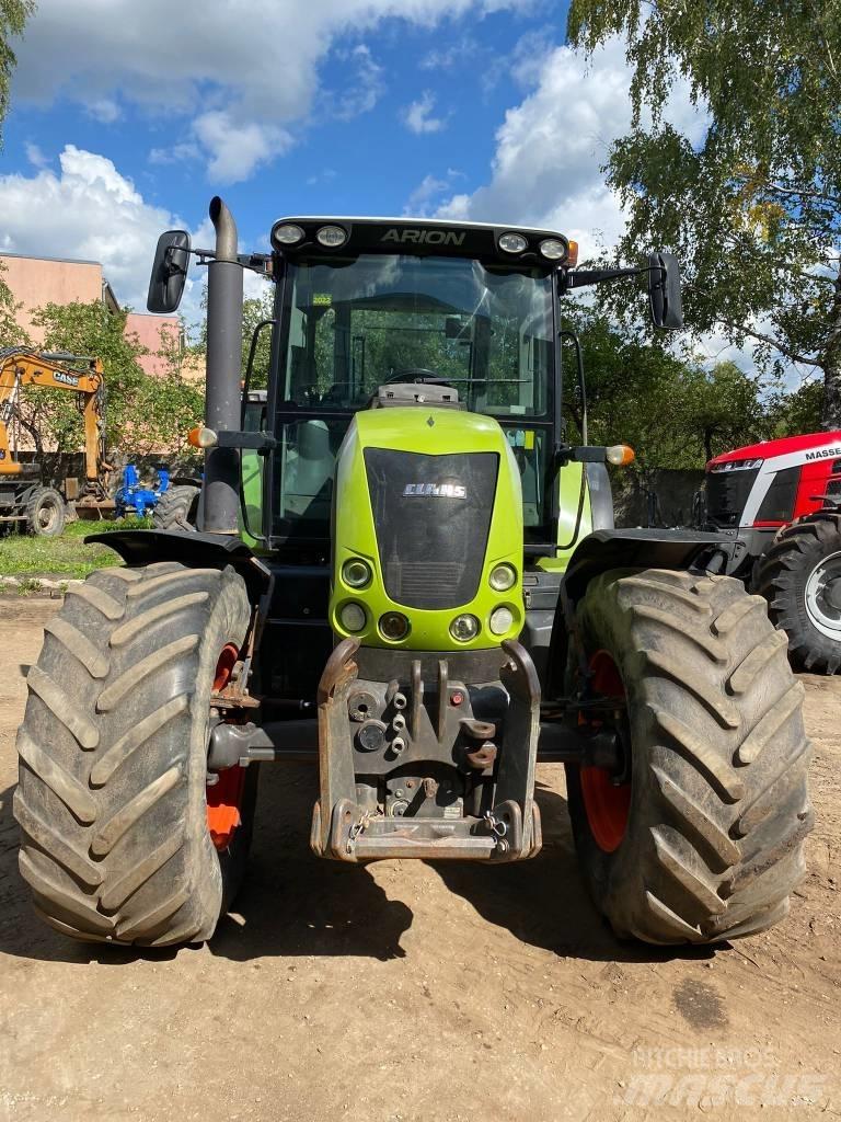 CLAAS Arion 640 Traktorji