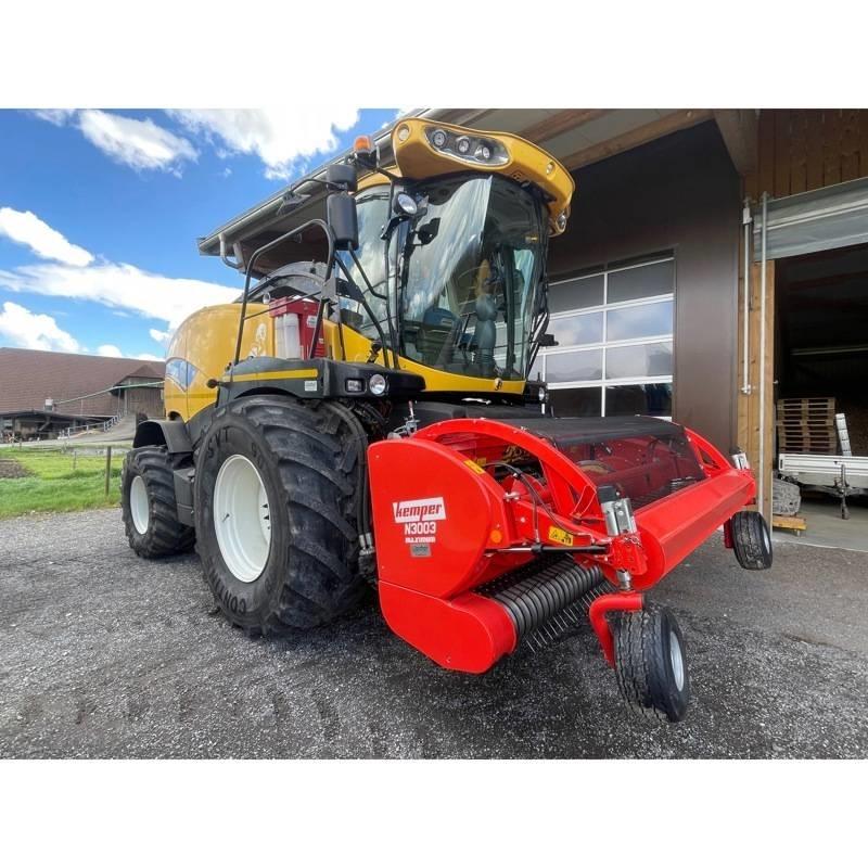 New Holland FR 700 Stroji za krmo na lastni pogon