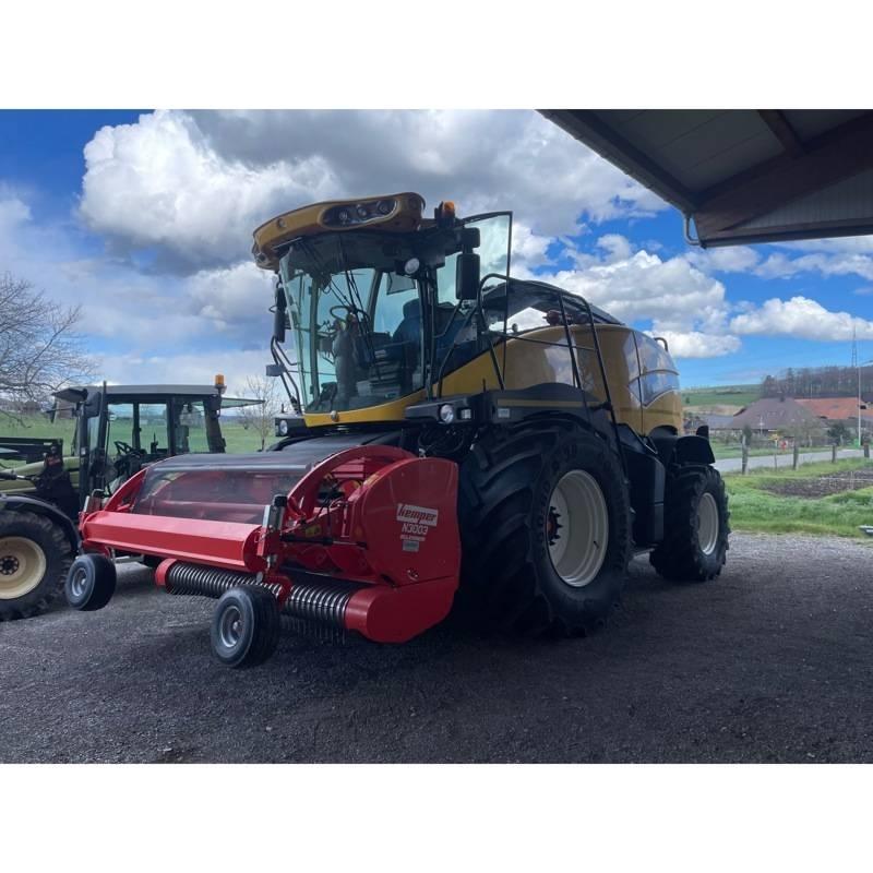 New Holland FR 700 Stroji za krmo na lastni pogon