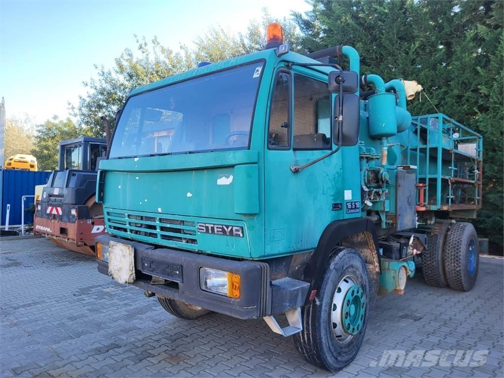 Steyr 16S18 Tovornjaki cisterne