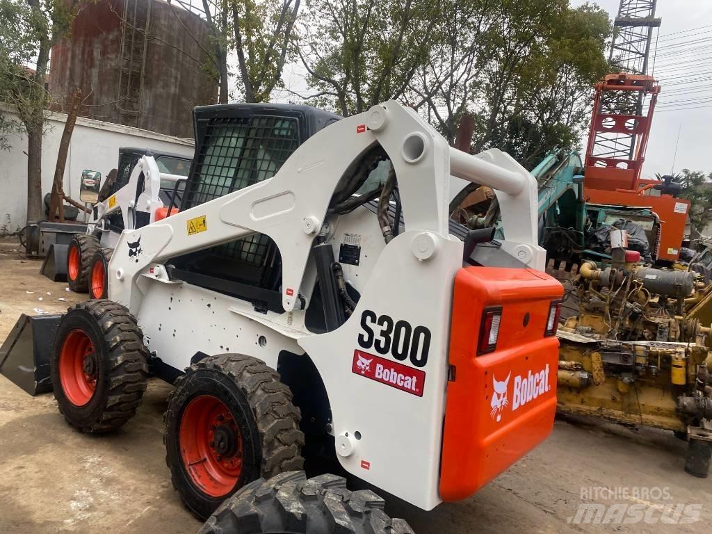 Bobcat S 300 Skid steer mini nakladalci