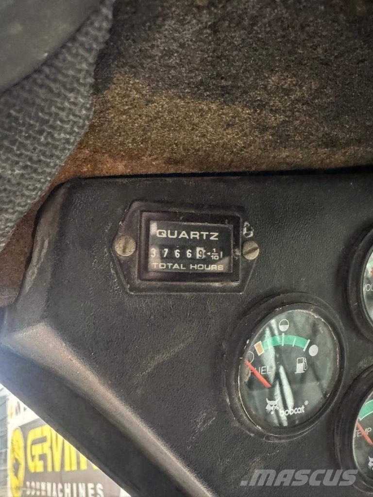 Bobcat 753 Skid steer mini nakladalci