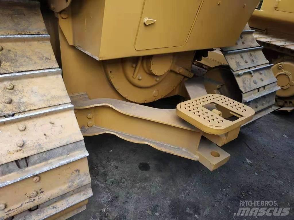 CAT D 5 M Buldožerji goseničarji