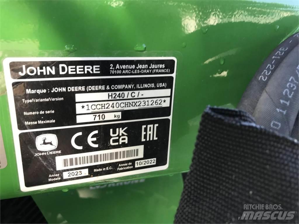 John Deere 5075E Traktorji