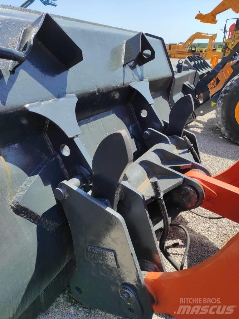 Doosan DL 350-5 Kolesni nakladalci