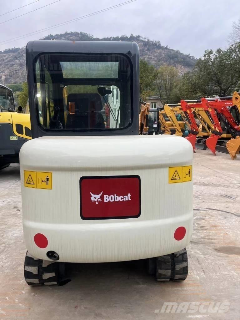 Bobcat 331 Mini bagri <7t