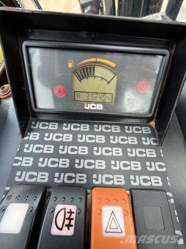 JCB 930-4 Terenski viličar