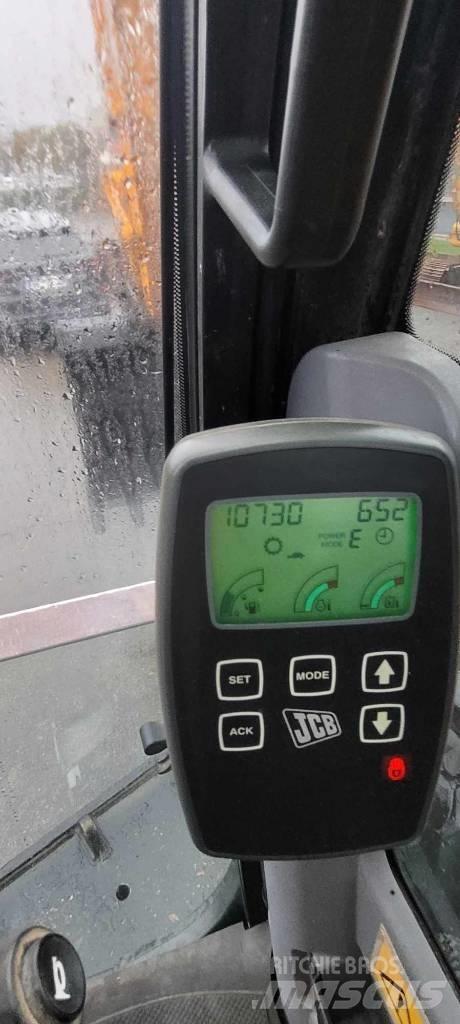 JCB JS 145 W Bagri na kolesih