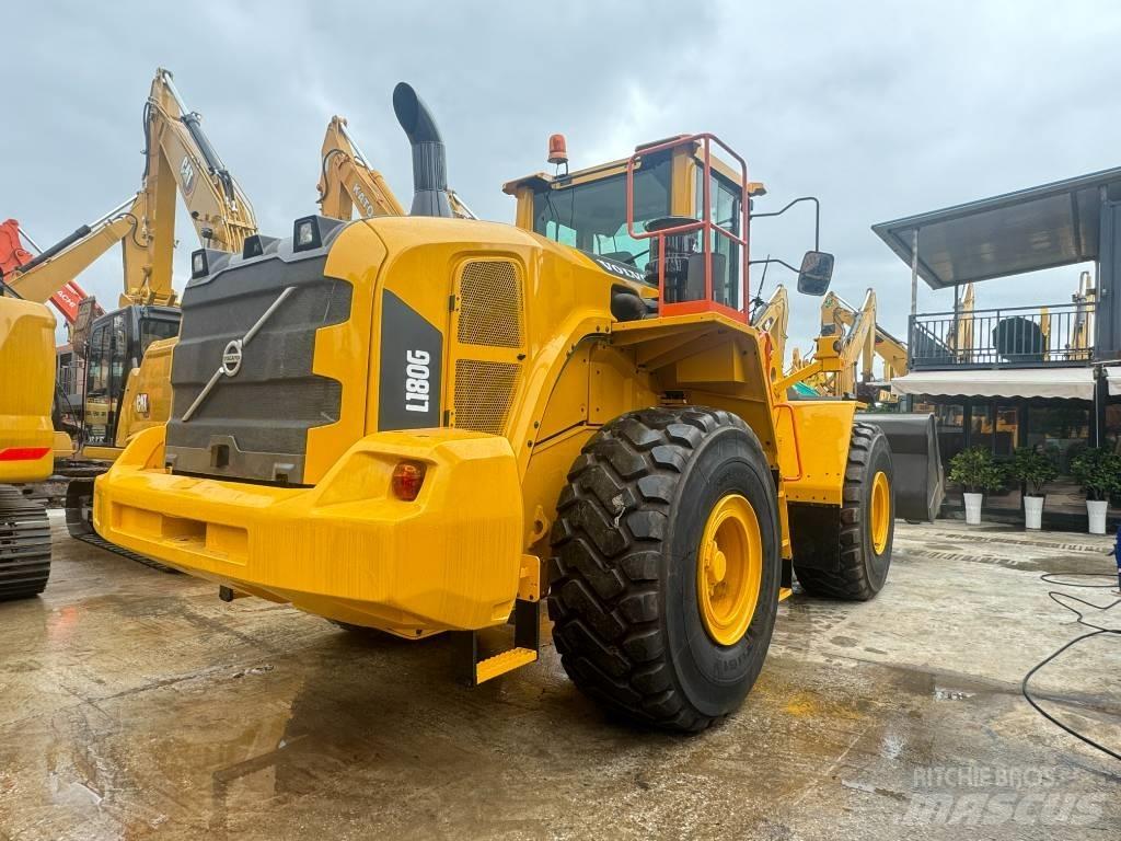 Volvo L 180 G Kolesni nakladalci
