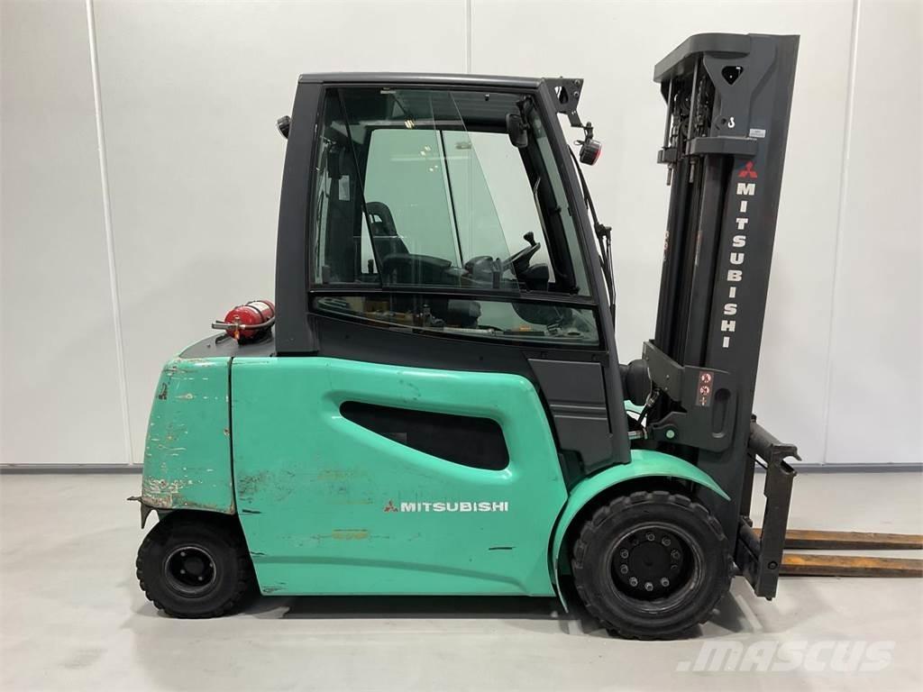 Mitsubishi FB50-2 Električni viličarji