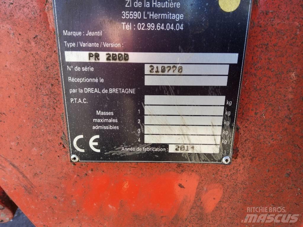 Jeantil PR 2000 Rezač za bale, oprema za rezanje in odvijanje bal
