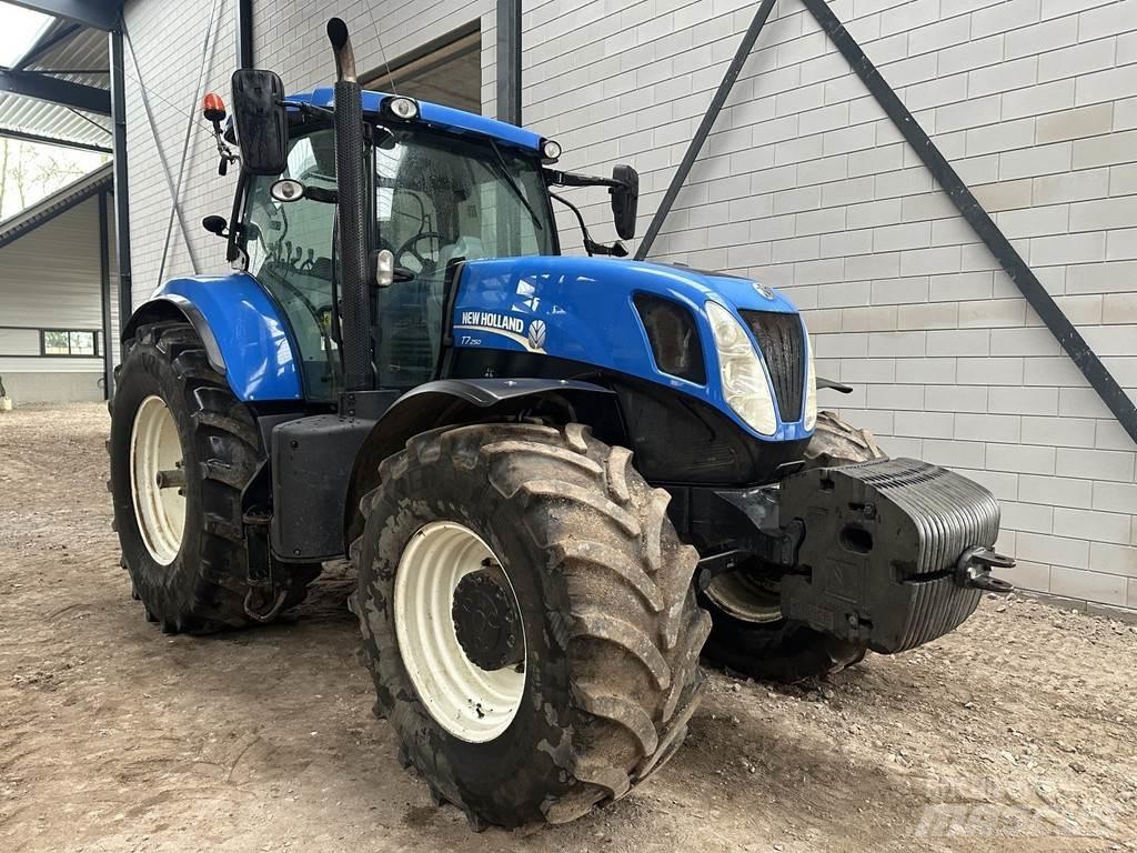 New Holland T7.250 Traktorji