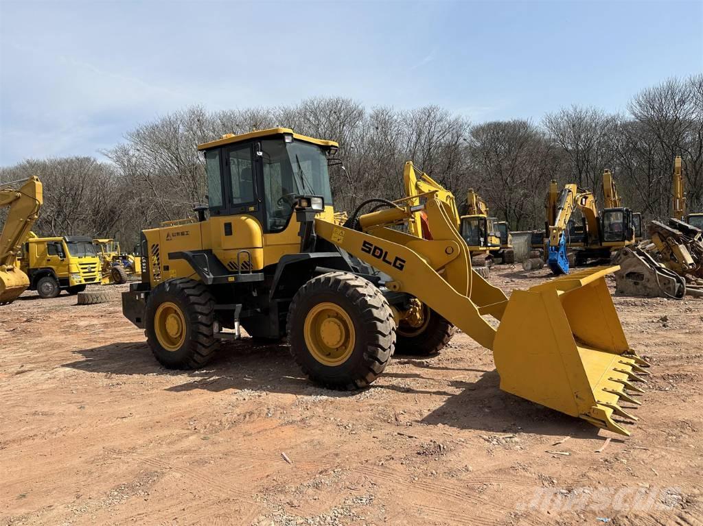 SDLG L 936 Kolesni nakladalci