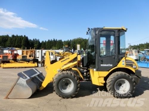 Komatsu WA50-6N0 Kolesni nakladalci