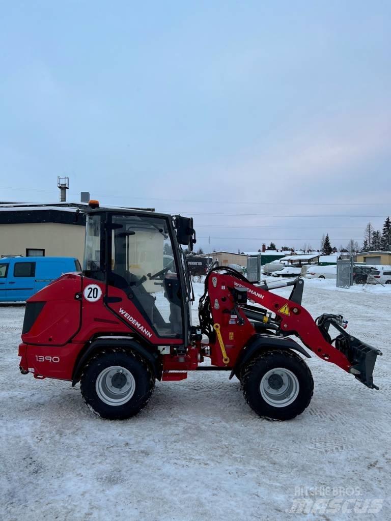 Weidemann 1390 Kolesni nakladalci