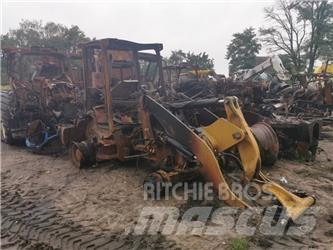 CAT 908H 2011r Kolesni nakladalci