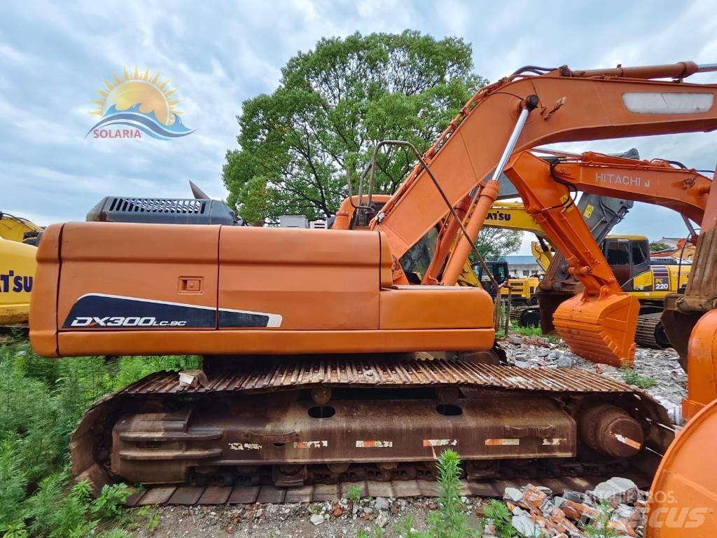 Doosan DX 300 LC-9C Bagri goseničarji