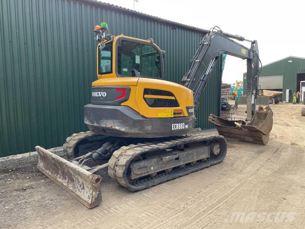 Volvo ECR 88 D PRO Midi bagri 7t – 12t