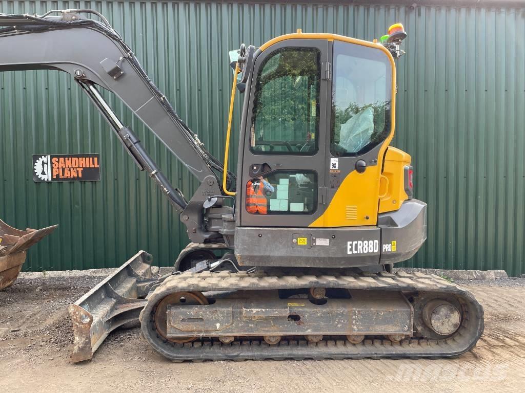 Volvo ECR 88 D PRO Midi bagri 7t – 12t