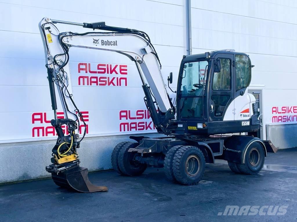 Bobcat E 55 W Bagri na kolesih