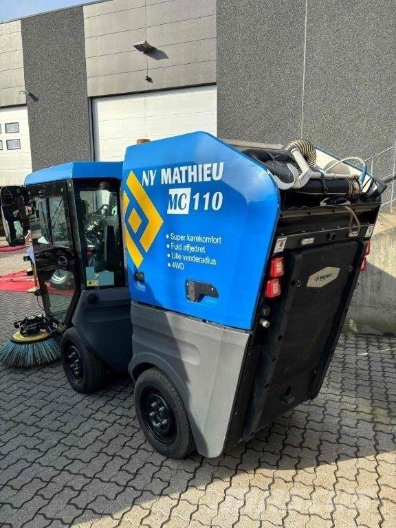 Mathieu MC110 Cestni pometači