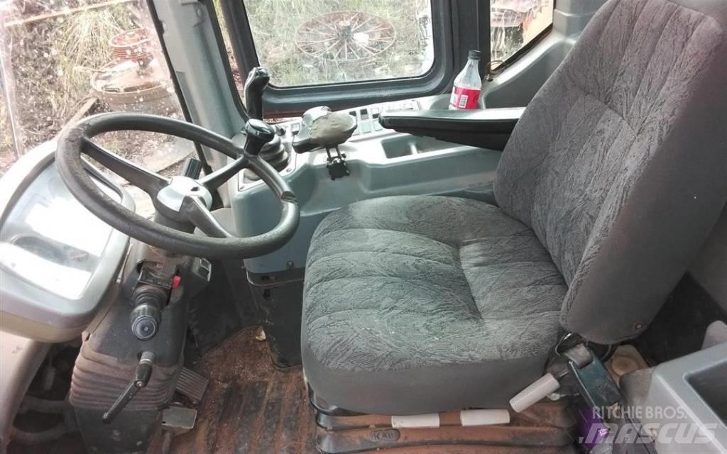 Doosan DL 200 Kolesni nakladalci
