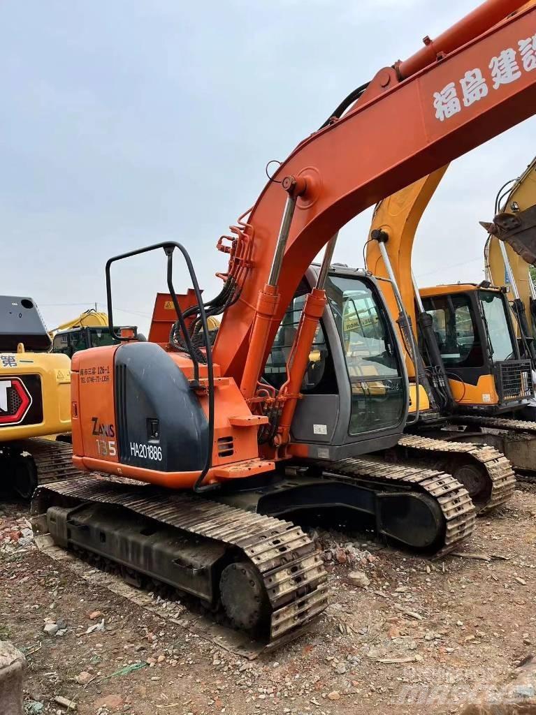 Hitachi ZX 135 US Bagri goseničarji