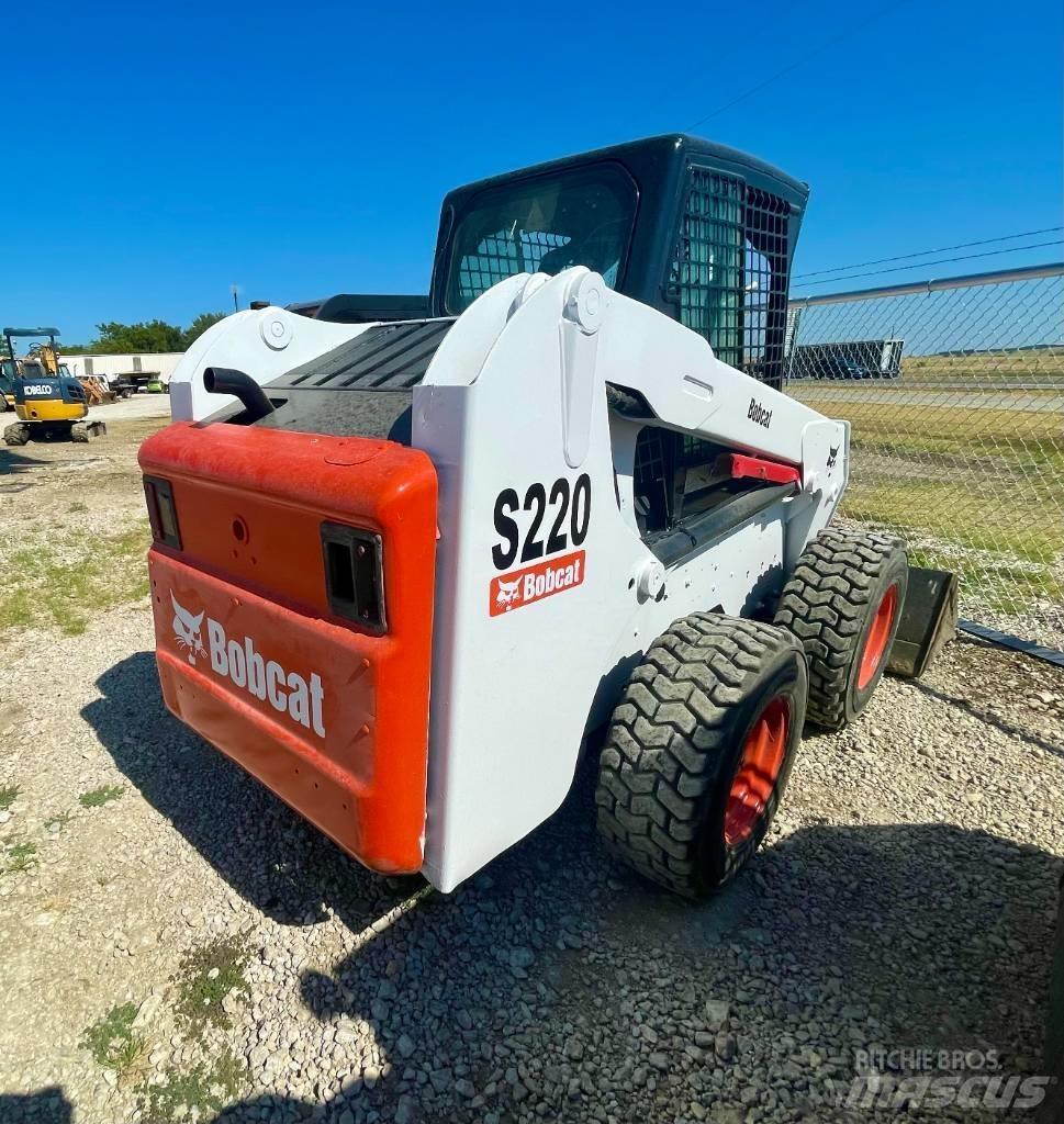 Bobcat S 220 Skid steer mini nakladalci