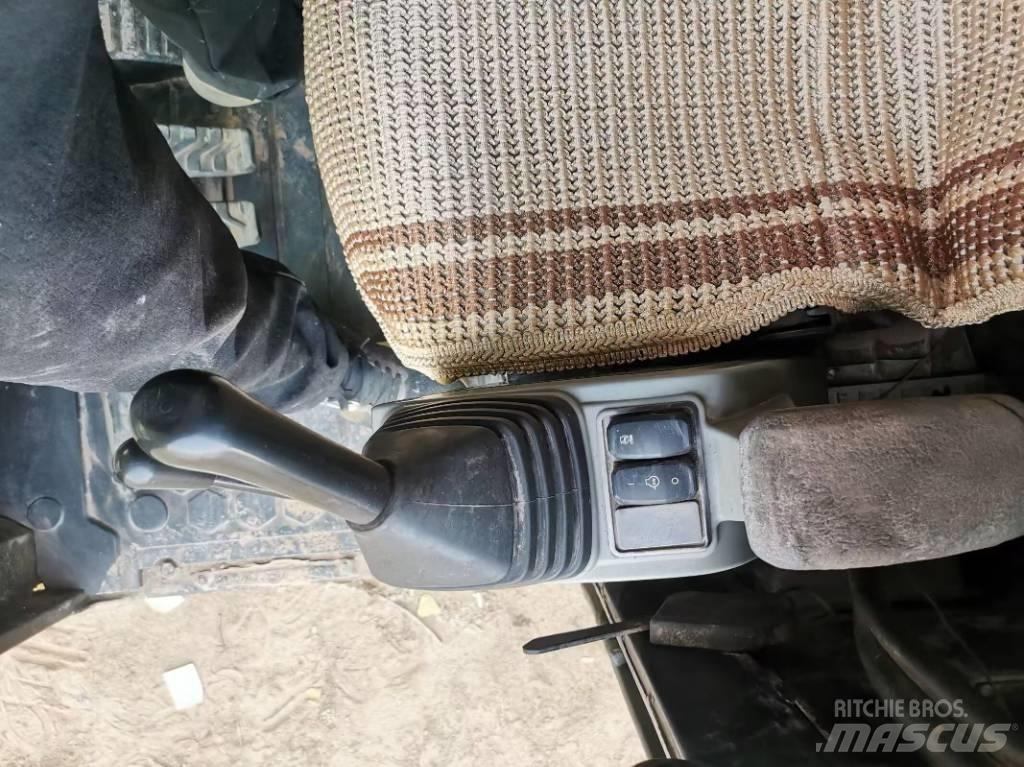 CAT CAT308E2 Midi bagri 7t – 12t