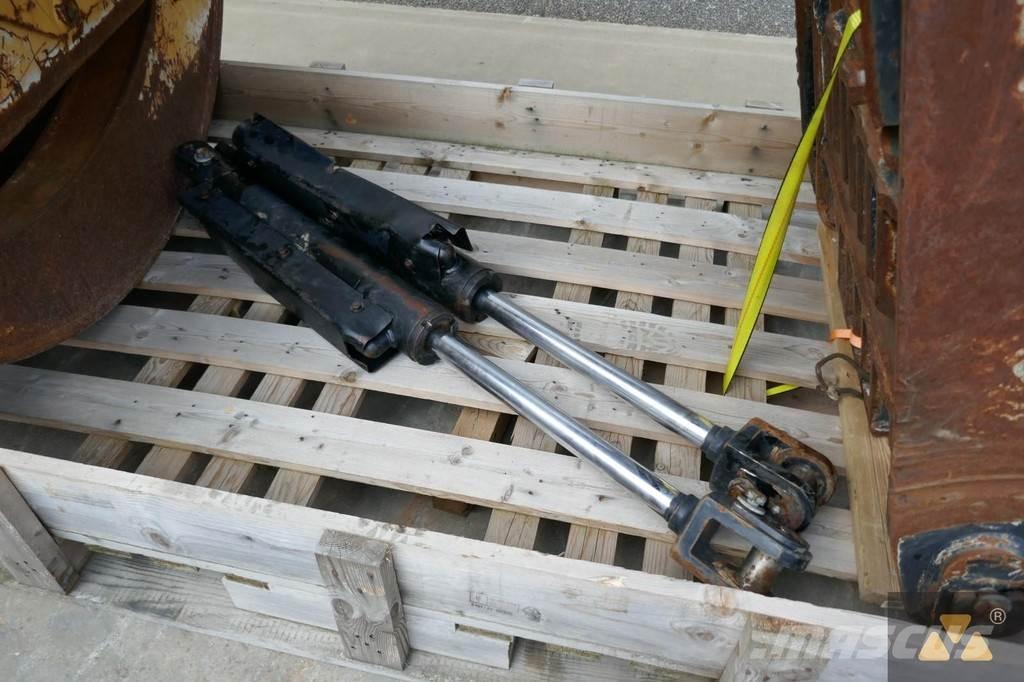 CAT 525D Grapple Transport - drugo