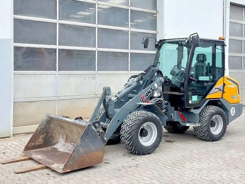 Giant G 3500 X-Tra Skid steer mini nakladalci