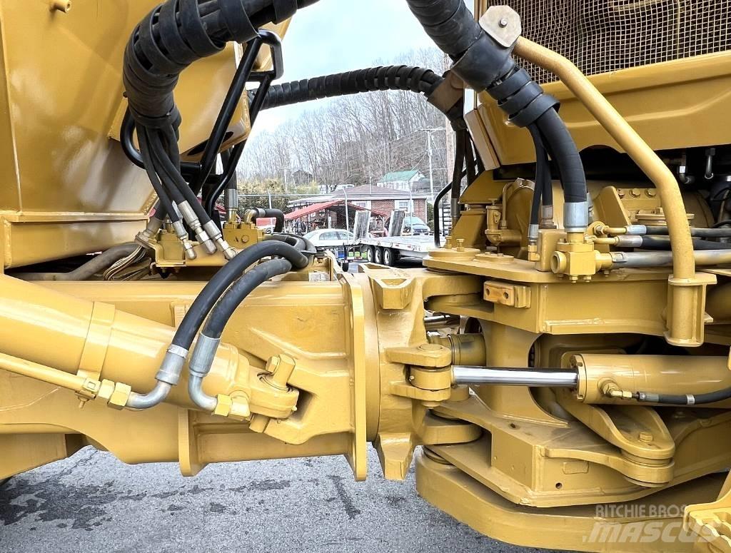 CAT 740 Zglobni demperji