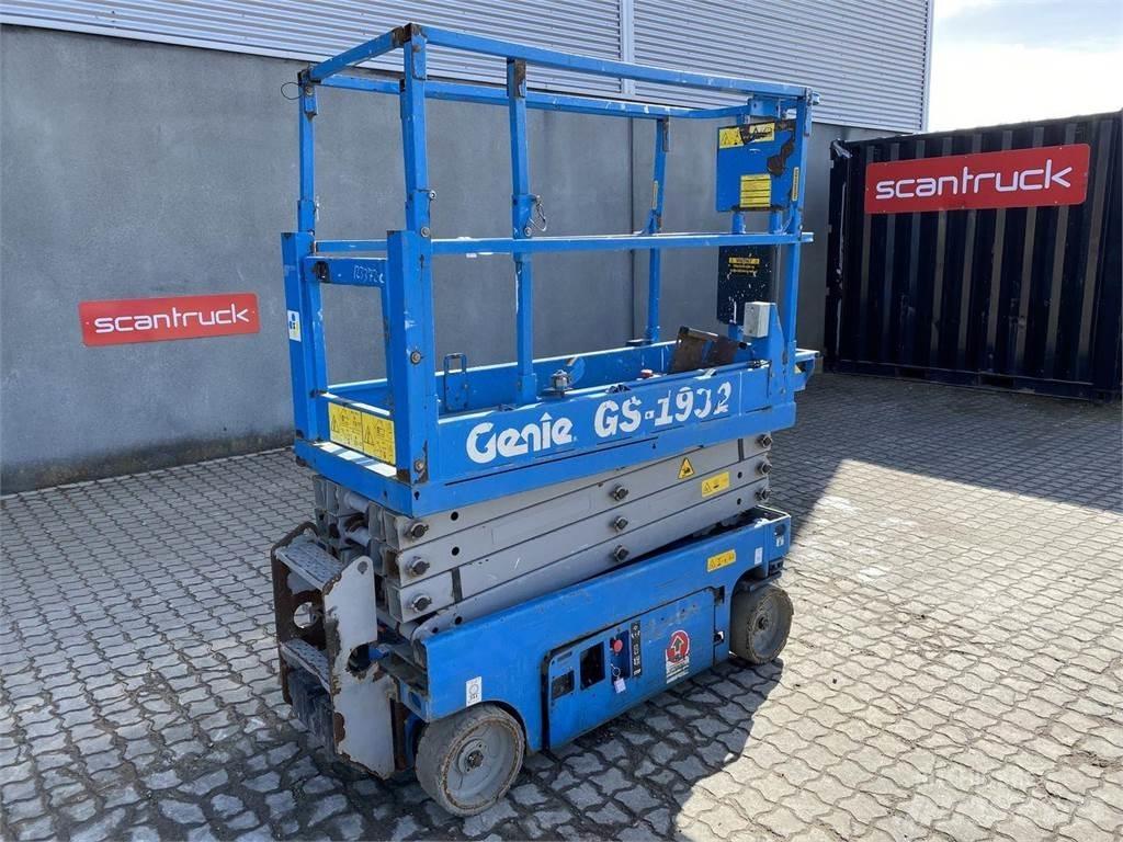Genie GS1932 Škarjaste dvižne ploščadi