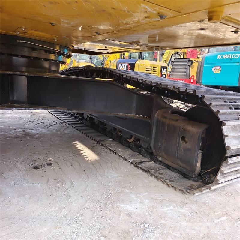 Komatsu PC 220-7 Bagri goseničarji