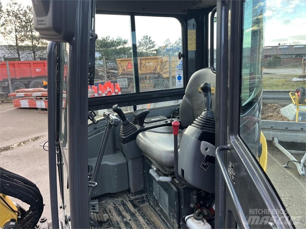 New Holland E 26 C Mini bagri <7t
