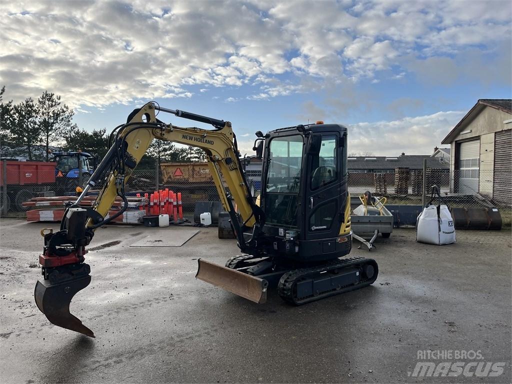 New Holland E 26 C Mini bagri <7t