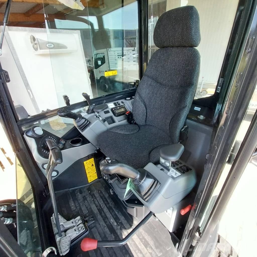 Bobcat E 27 Mini bagri <7t
