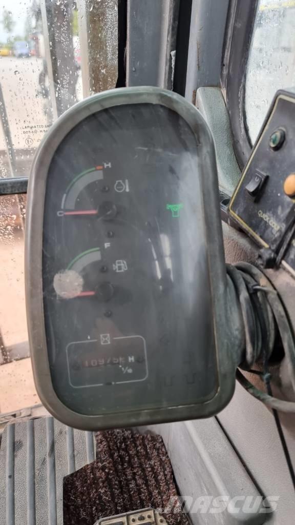 Volvo EC 210 B LC Bagri goseničarji