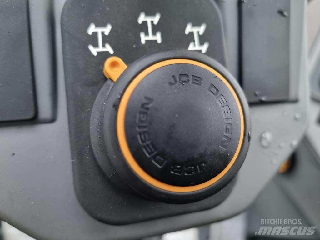JCB Hydradig 110W Bagri na kolesih