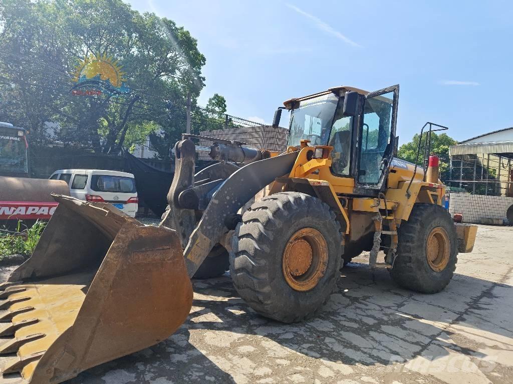 Volvo L 105 Kolesni nakladalci