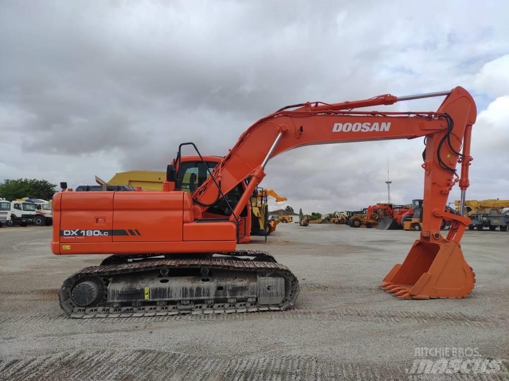 Doosan DX 180 LC Bagri goseničarji