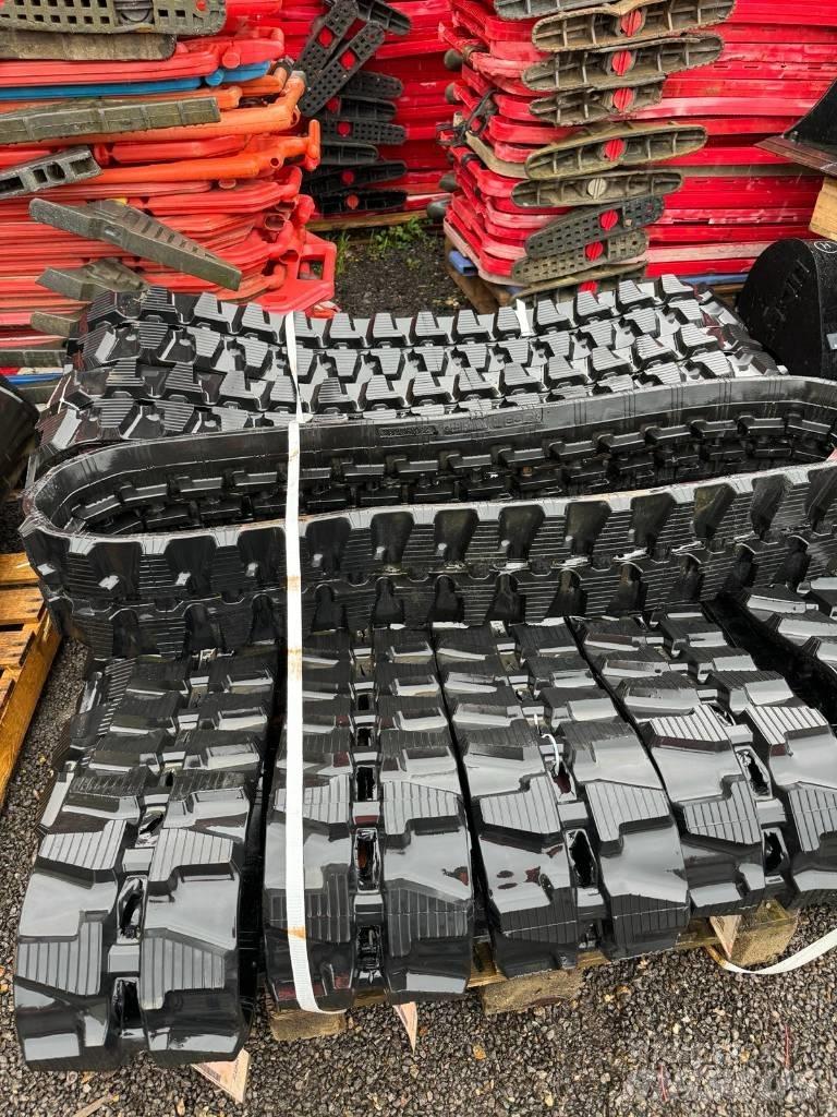 JCB RUBBER TRACKS Gosenice