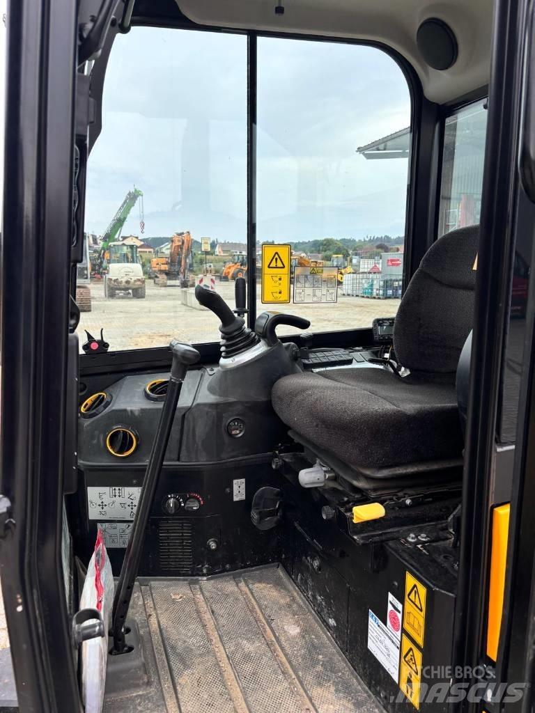JCB 19 C-1 Mini bagri <7t