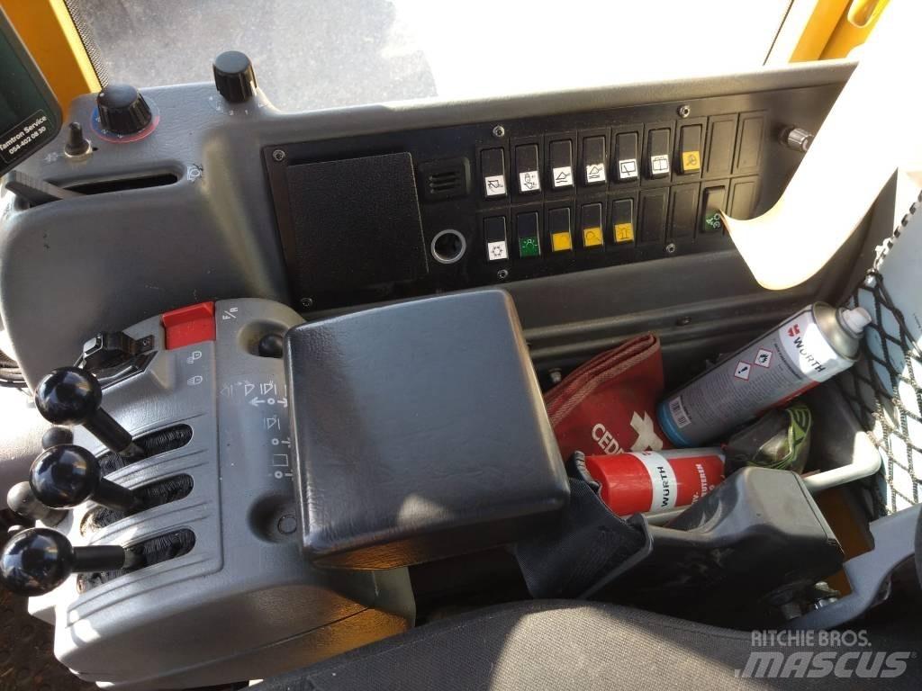 Volvo L 120 E Kolesni nakladalci
