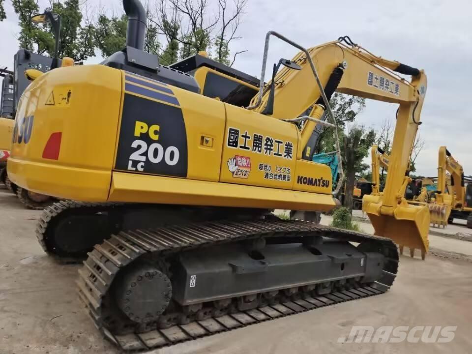 Komatsu PC 200 Bagri goseničarji