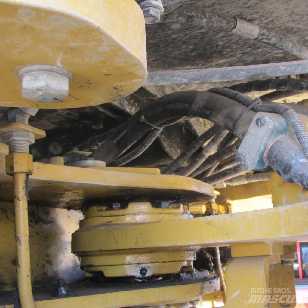 CAT CAT 966L Kolesni nakladalci