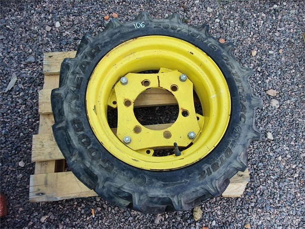 Goodyear 200/70R16 Gume, kolesa in platišča
