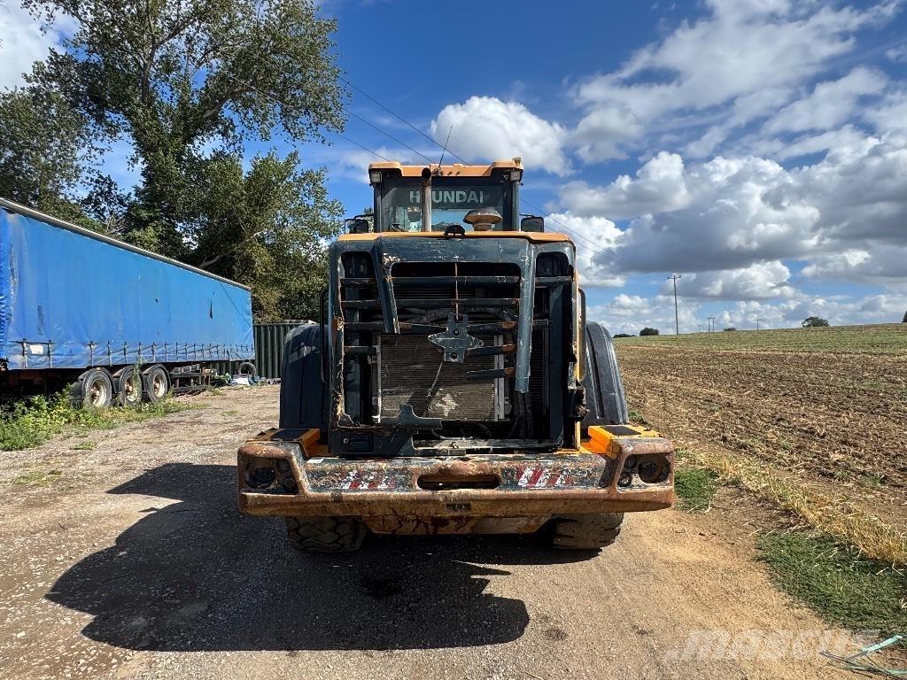 Hyundai HL 740-9 A Kolesni nakladalci