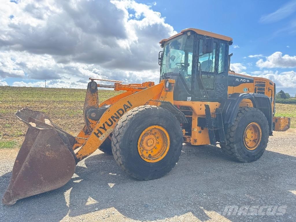 Hyundai HL 740-9 A Kolesni nakladalci