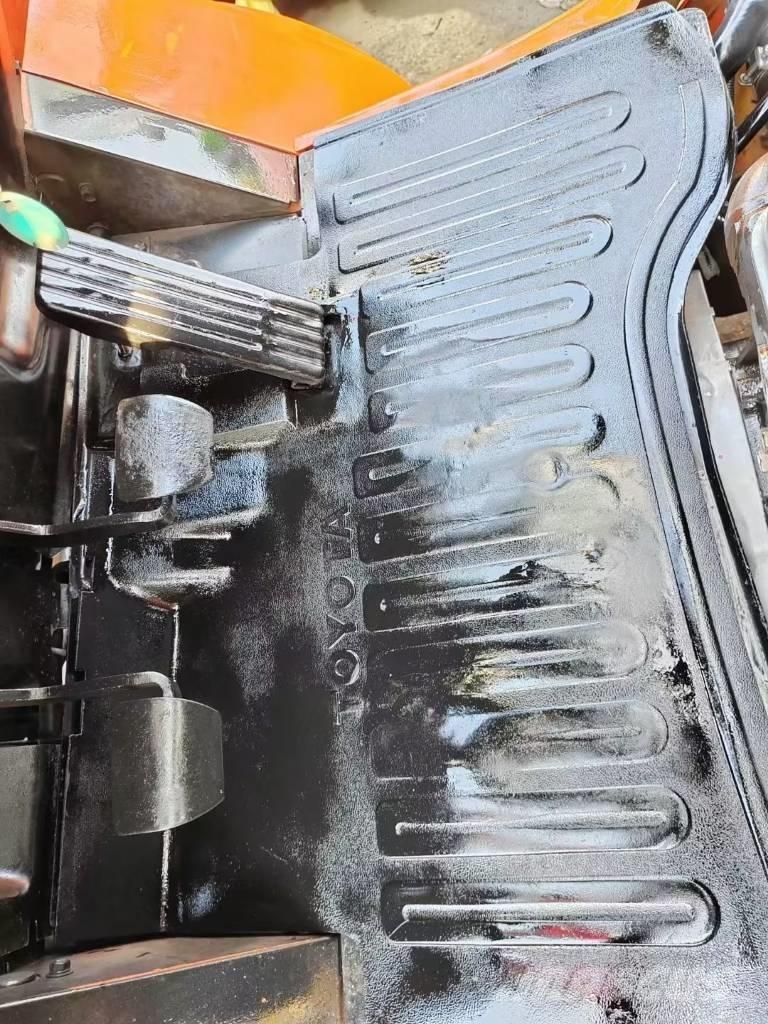 Toyota FD 30 Dizelski viličarji